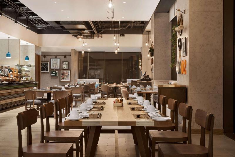 Mercure Dubai Gold District - Restoran