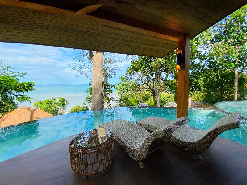 SINAE Phuket Luxury Hotel - Oda