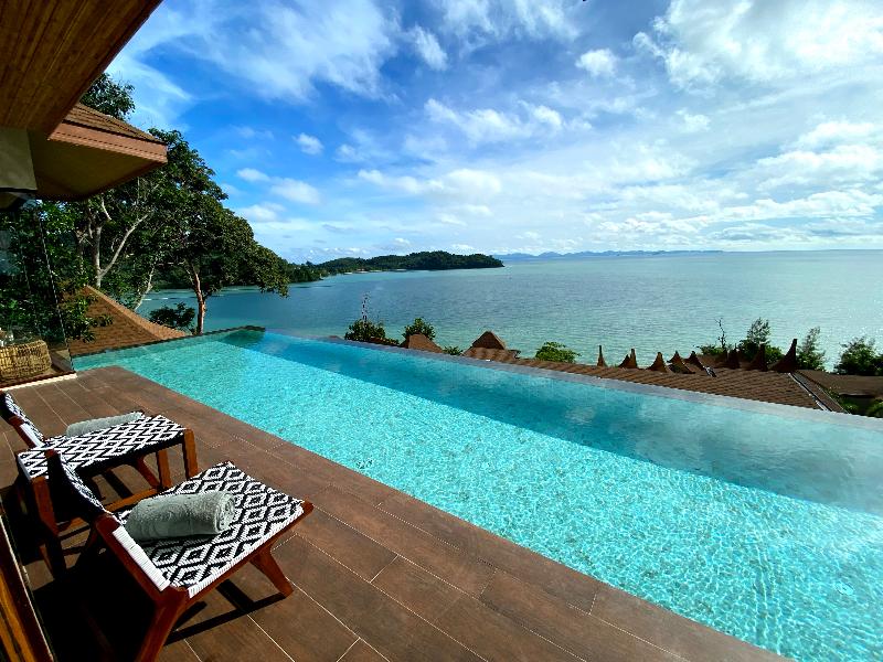 SINAE Phuket Luxury Hotel - Oda