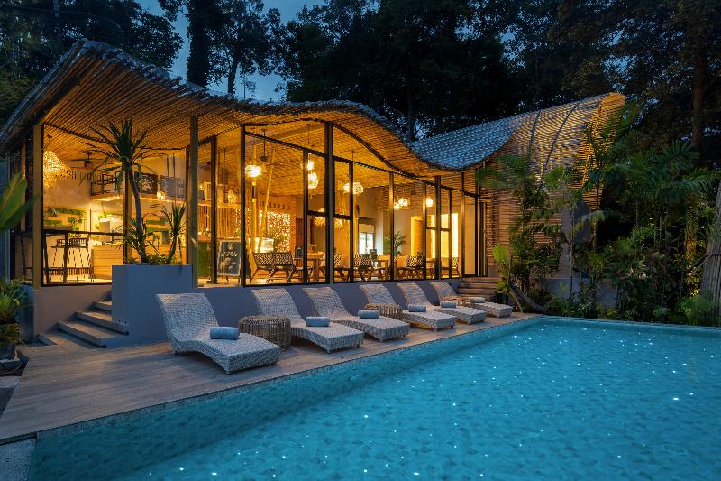 SINAE Phuket Luxury Hotel - Havuz