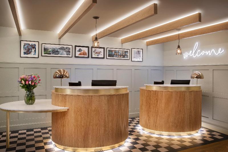 Leonardo Hotel Chester - Lobi