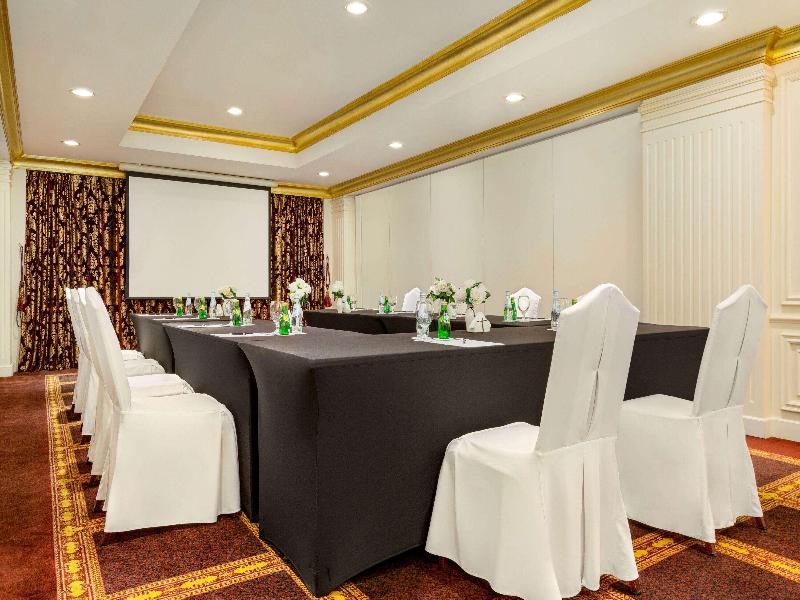 Grand Regency Doha, Trademark Collection Wyndham - Toplantı