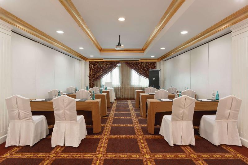 Grand Regency Doha, Trademark Collection Wyndham - Toplantı