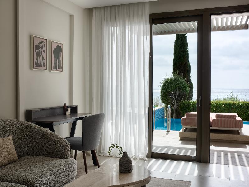 Mare Paphos - Oda
