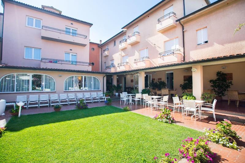 Hotel Sabrina - Genel