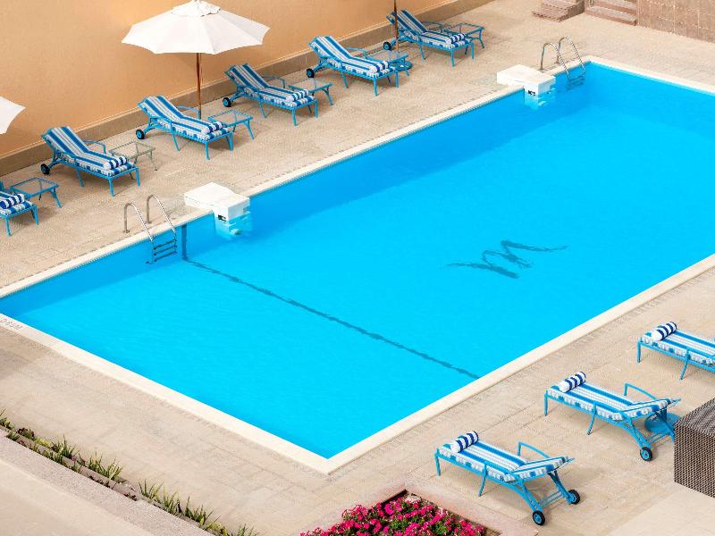 Treffen House Doha - Havuz