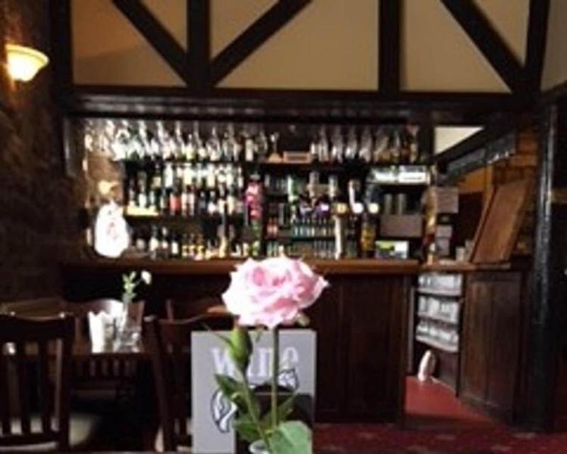 White Horse Farm - Bar