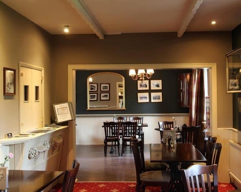 White Horse Farm - Bar