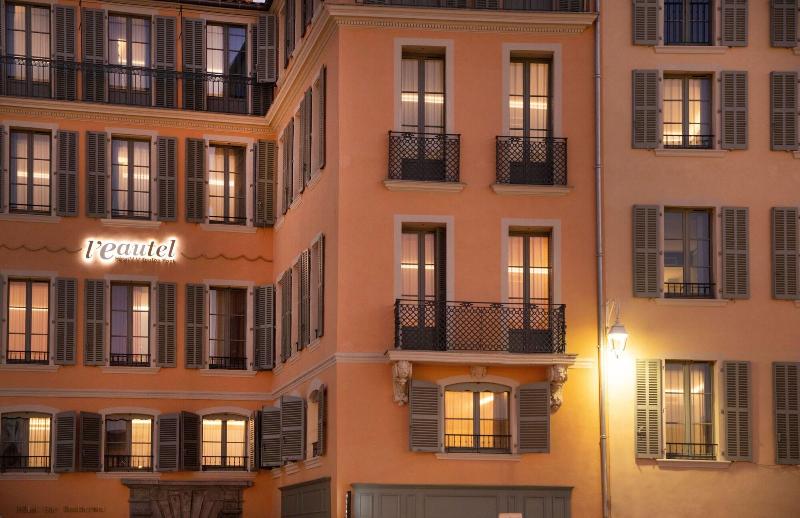 L'Eautel Toulon Port - Genel