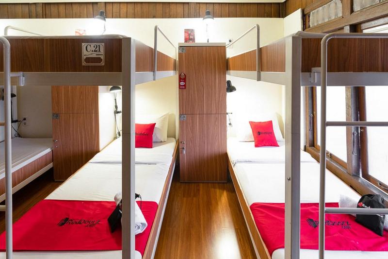 Formerly RedDoorz Hostel @ Dago 2 - Oda