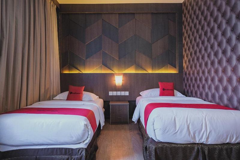 Formerly RedDoorz Plus near Pantai Coastarina 2 - Oda
