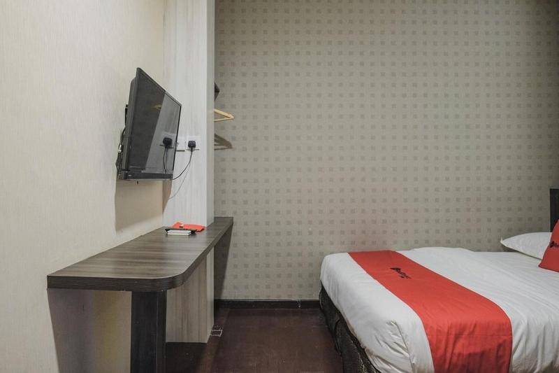 Formerly RedDoorz Plus near Pantai Coastarina 2 - Oda