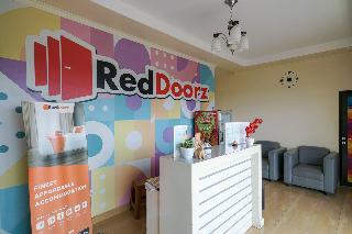 Formerly RedDoorz near Exit Toll Sirkuit Sentul fotoÄŸrafÄ±