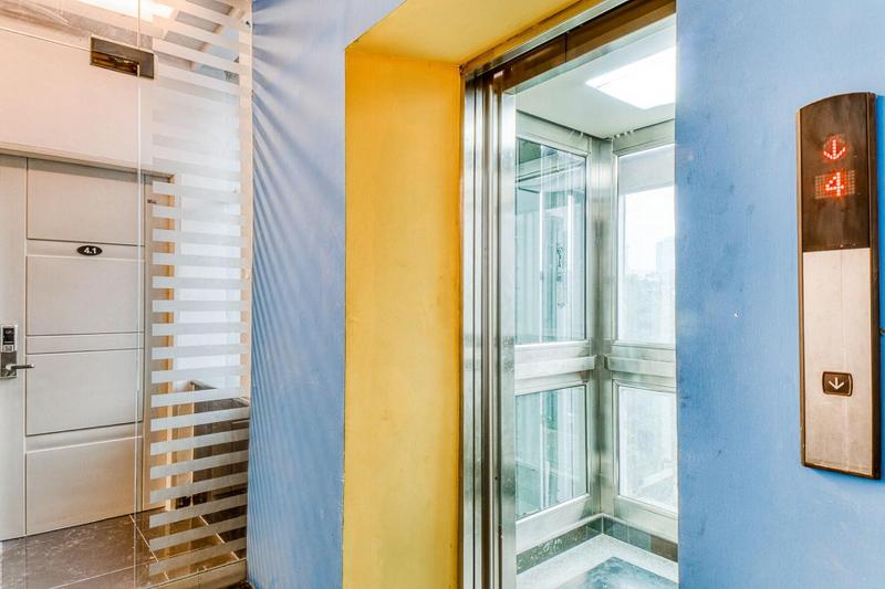RedDoorz Plus near Taman Ismail Marzuki - Lobi