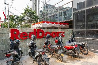 RedDoorz Plus near Taman Ismail Marzuki fotoÄŸrafÄ±