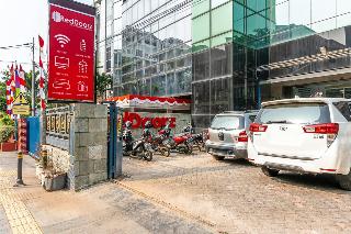 RedDoorz Plus near Taman Ismail Marzuki fotoÄŸrafÄ±