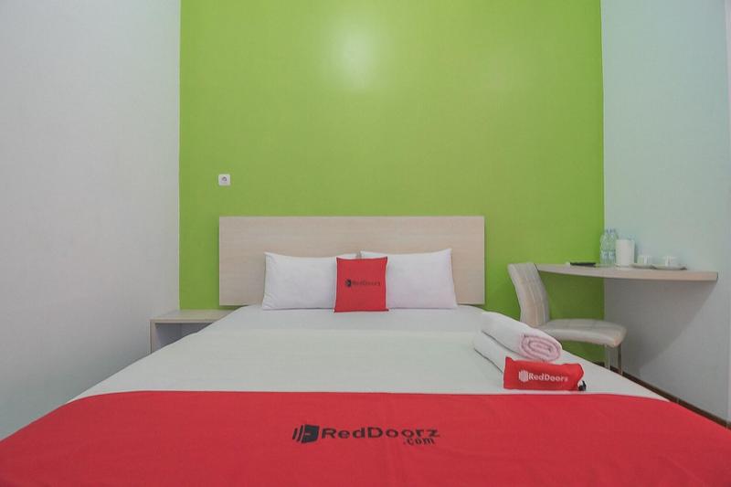 Formerly RedDoorz Plus near Alun Alun Kuningan - Oda