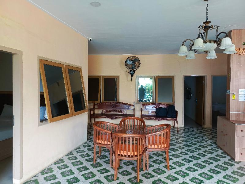 Adisa Homestay by ZUZU - Genel
