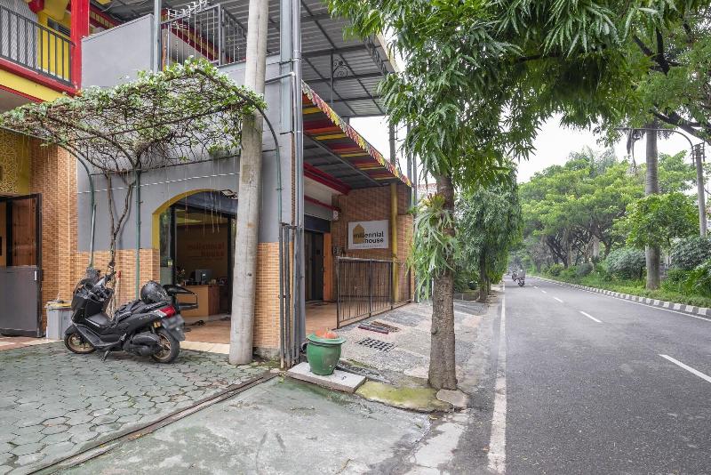 Formerly RedDoorz Syariah Danau Kerinci Sawojajar - Genel