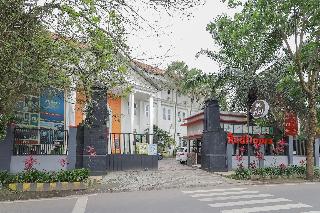 Formerly RedDoorz Syariah @ Klojen Malang fotoÄŸrafÄ±