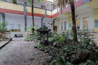 Formerly RedDoorz Syariah @ Klojen Malang fotoÄŸrafÄ±
