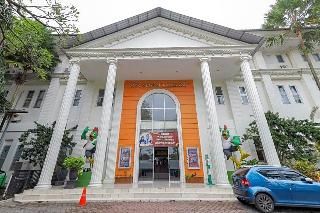 Formerly RedDoorz Syariah @ Klojen Malang fotoÄŸrafÄ±