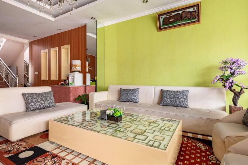 Formerly RedDoorz Syariah @ Soekarno Hatta Indah 2 - Lobi