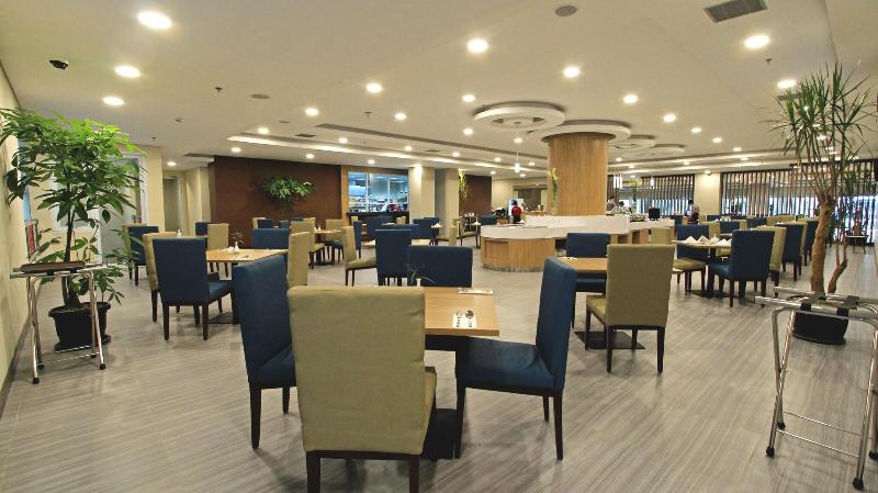 Anara Sky Kualanamu - Restoran