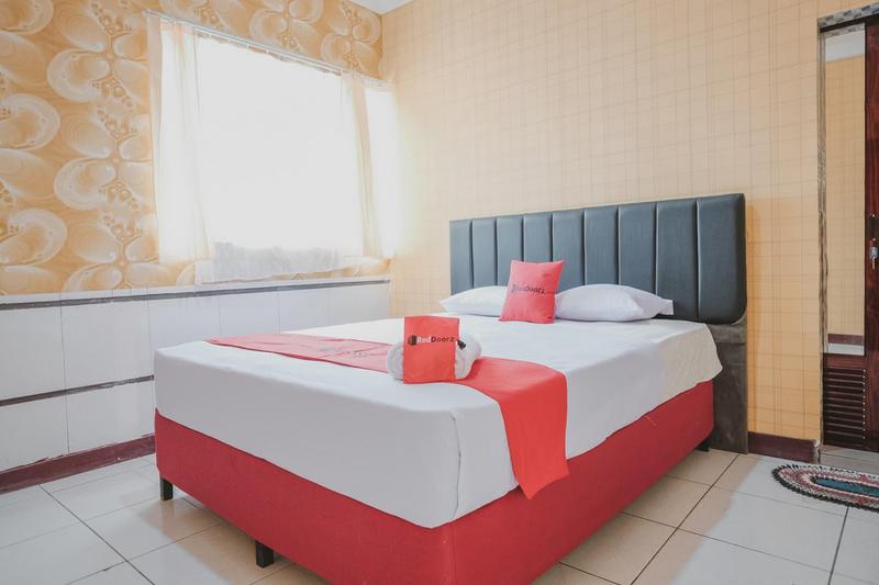 Formerly RedDoorz Plus near Istana Maimun Medan - Genel