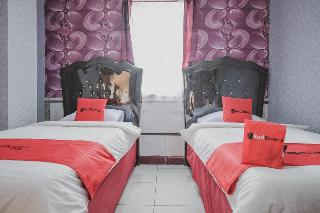 Formerly RedDoorz Plus near Istana Maimun Medan fotoÄŸrafÄ±
