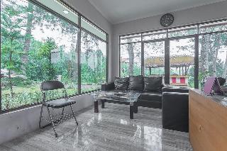 Formerly RedDoorz Resort Idelansia HomeStayCiater fotoÄŸrafÄ±