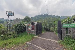 Formerly RedDoorz Resort Idelansia HomeStayCiater fotoÄŸrafÄ±
