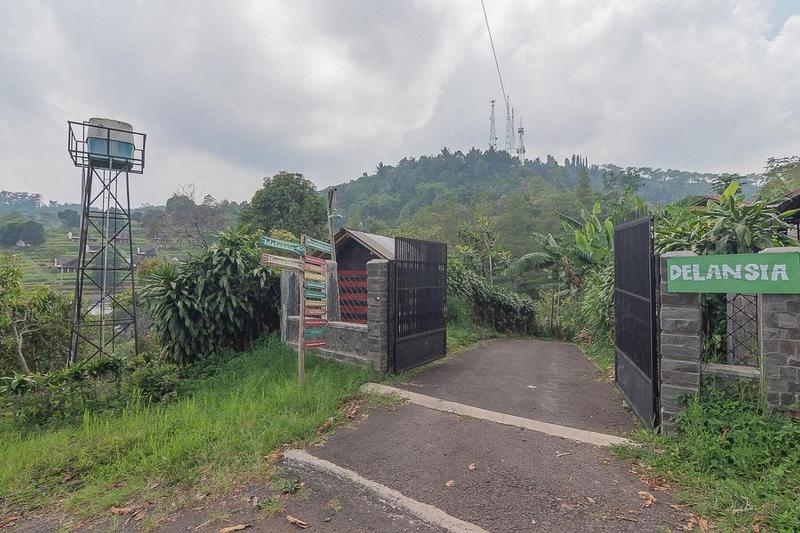 Formerly RedDoorz Resort Idelansia HomeStayCiater - Genel