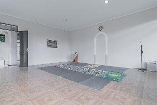 Formerly RedDoorz Resort Idelansia HomeStayCiater fotoÄŸrafÄ±