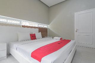 Formerly RedDoorz Resort Idelansia HomeStayCiater fotoÄŸrafÄ±