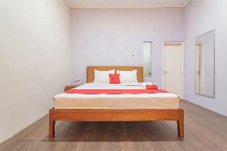Formerly RedDoorz Resort Idelansia HomeStayCiater fotoÄŸrafÄ±