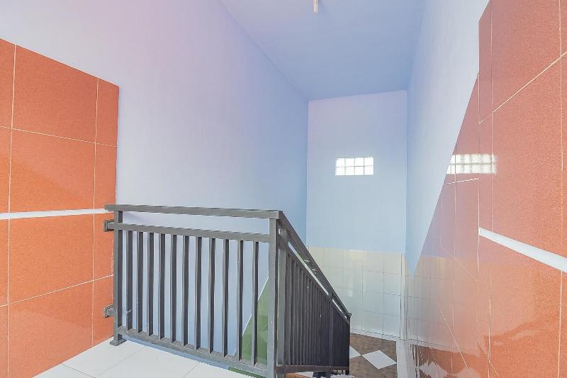 Formerly RedDoorz Tambak Mekar Street Subang - Lobi