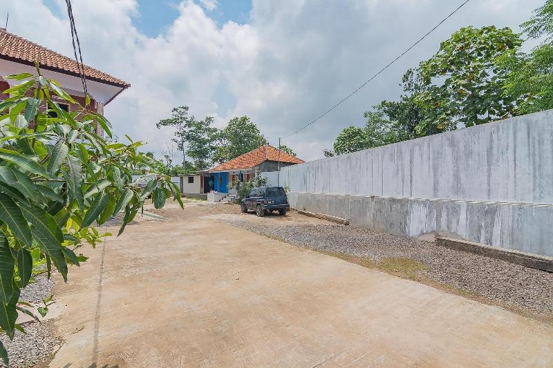 Formerly RedDoorz Tambak Mekar Street Subang - Genel