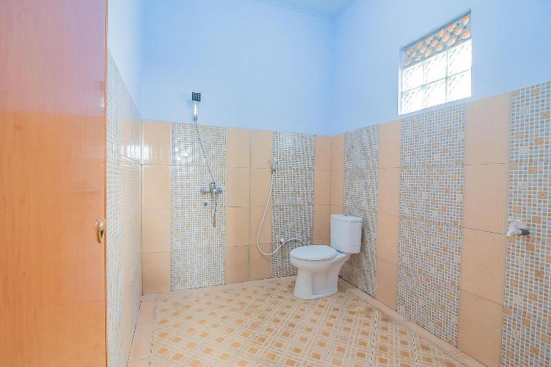 Formerly RedDoorz Tambak Mekar Street Subang - Oda