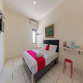 Formerly RedDoorz Syariah @ Jl Raya Sukabumi fotoÄŸrafÄ±