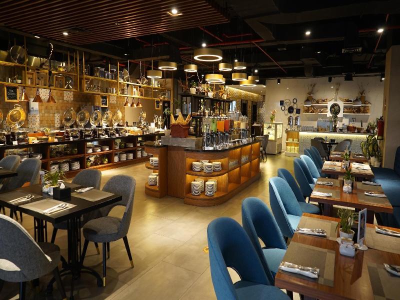 Grand Swiss-Belhotel Darmo, Surabaya - Restoran