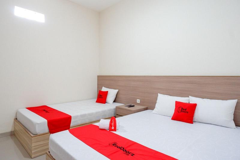 Formerly RedDoorz near Pacific Mall Tegal 2 - Oda