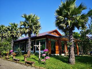 Royal Train Garden Resort by ZUZU fotoÄŸrafÄ±