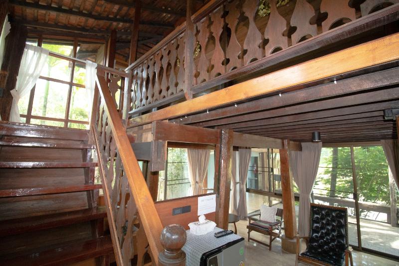 Royal Train Garden Resort by ZUZU - Oda