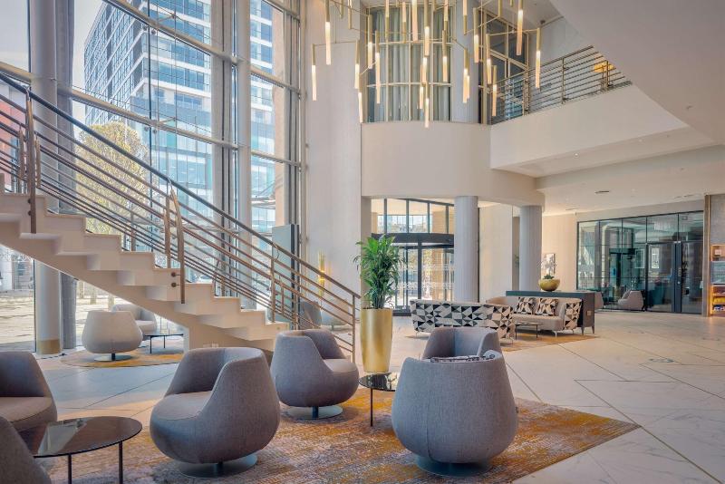 Hilton Belfast - Lobi
