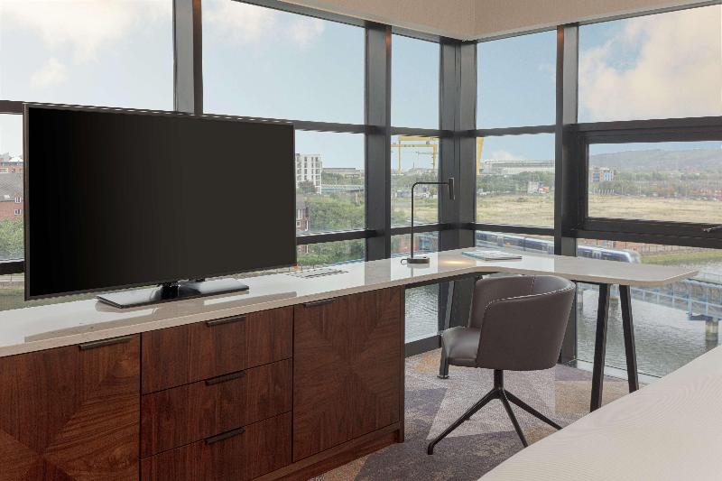 Hilton Belfast - Oda