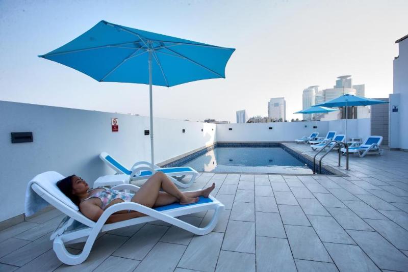 City Avenue Al Reqqa Hotel - Havuz