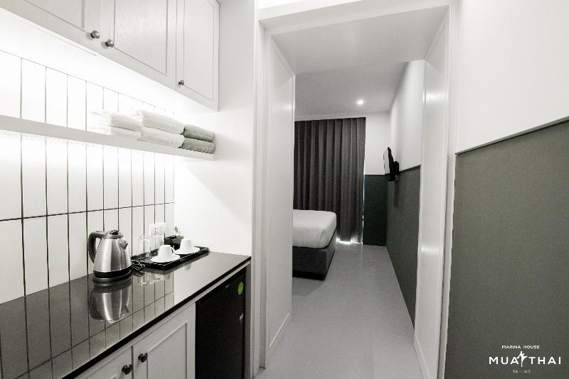 Marina House MUAYTHAI Ta-iad Phuket - Oda