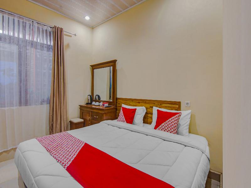 OYO 90506 Bunga Sonsang Homestay Syariah - Oda