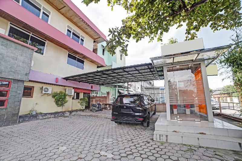 OYO 90487 Wisma Kuta Karang Baru - Genel